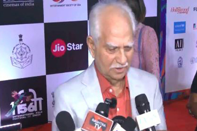 "We are missing him a lot...": Ramesh Sippy pays heartfelt tribute to legendary actor Dharmendra at IFFI 2025