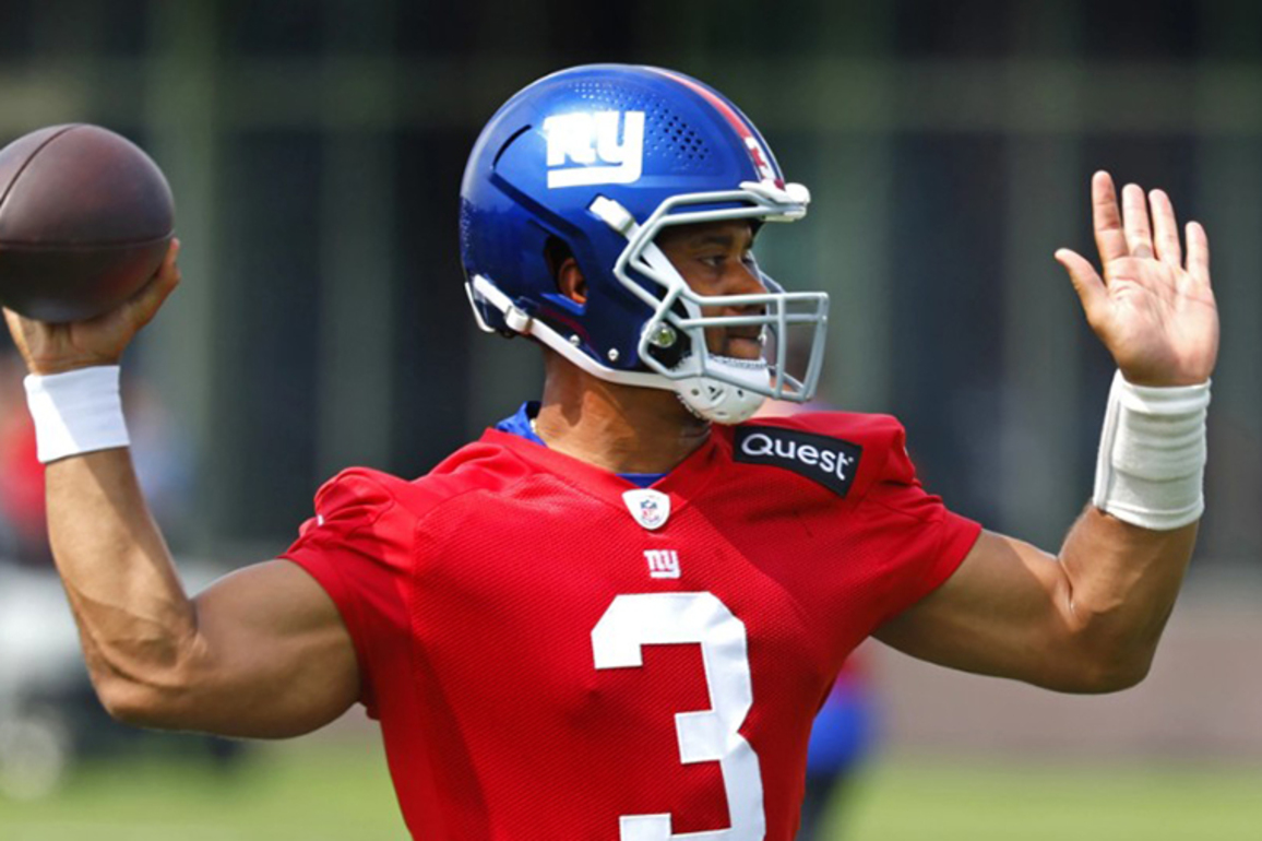 Russell Wilson focused on leading NY, even with eyes on Dart