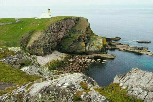 1 billion years ago, a meteorite struck Scotland and influenced life on Earth