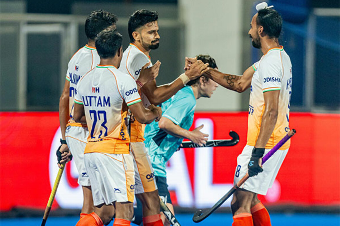 FIH Hockey Pro League: Sam Ward's brace powers England to 3-2 win over India