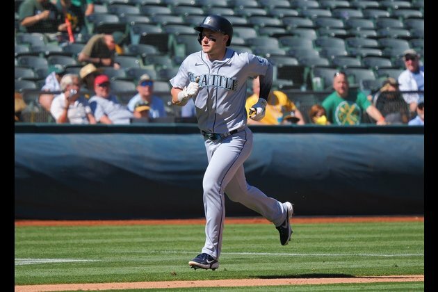 Jarred Kelenic stars in return to majors as M's top A's