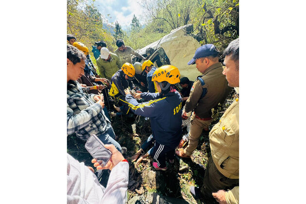 Two killed and two injured after car falls into gorge in Nainital