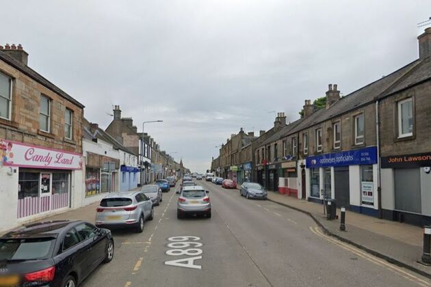 Man rushed to hospital after &#39;stabbing&#39; on Broxburn main street