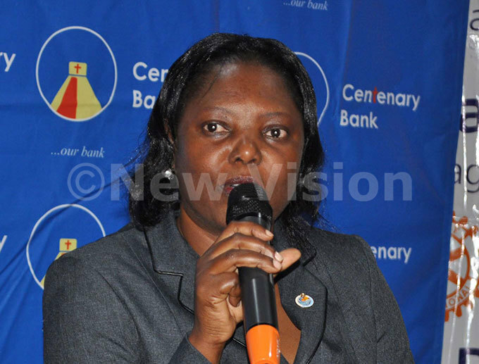   he resident otary lub of aguru arah atricia abwire speaking during the launch of rotary health days held at ati ati restaurant in ampala hoto by hamim aad 