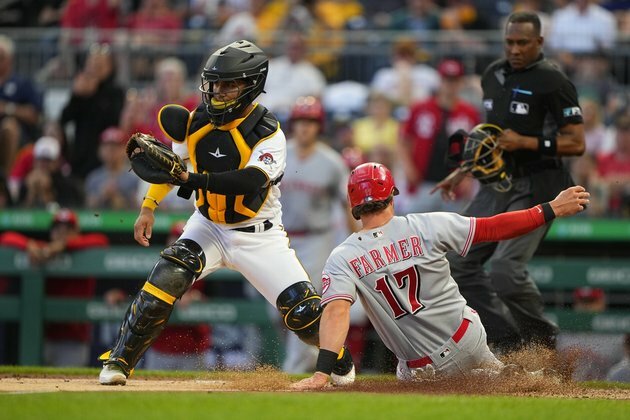 Brandon Drury's 4 RBIs power hot Reds past Pirates