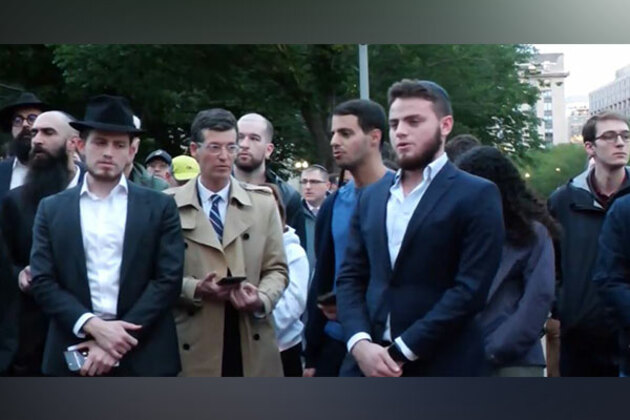 "Absolute gut-wrenching sadness and anger": People pay tribute to Israeli diplomats outside White House