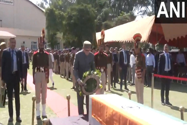 J-K: Wreath-laying ceremony held for Head Constable Jagbir Singh killed in Kathua encounter