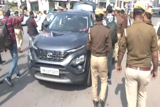 Lucknow Police increase security, conduct vehicle checks following Delhi blast