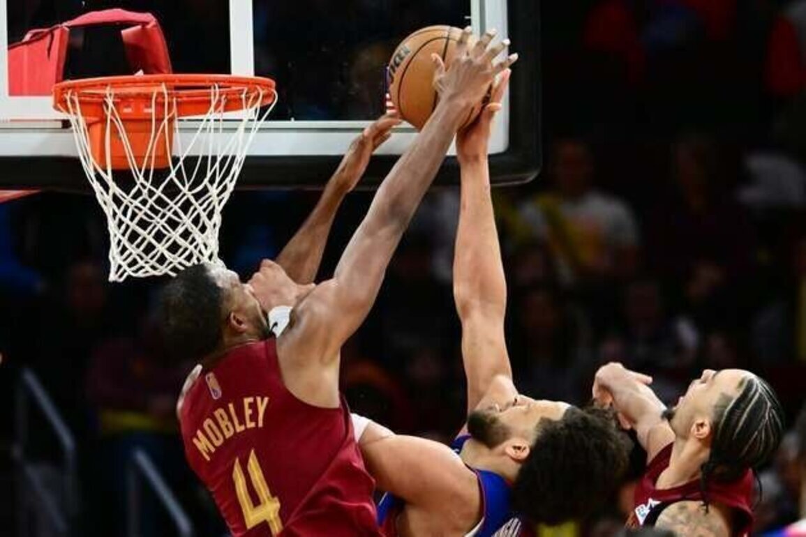 Cavaliers look to keep up with East-leading Pistons