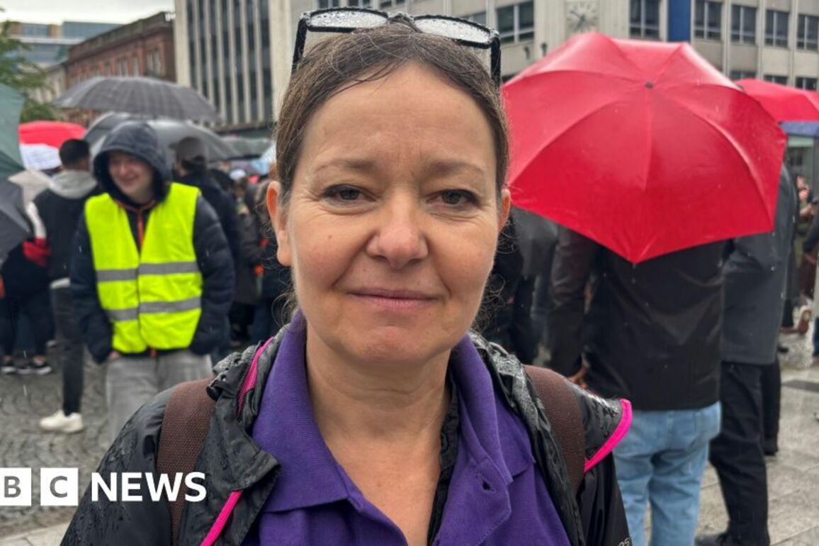 Belfast- Anti-racism rally held after days of violence