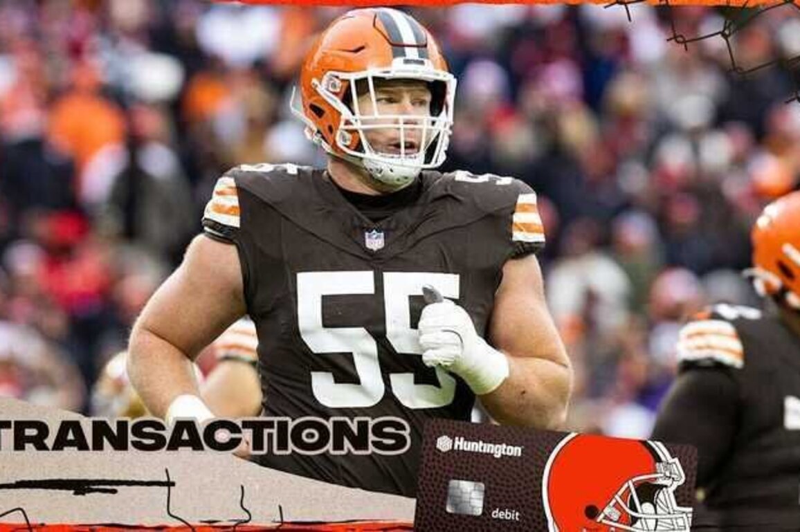 Browns place C Ethan Pocic and RB Jerome Ford on injured reserve