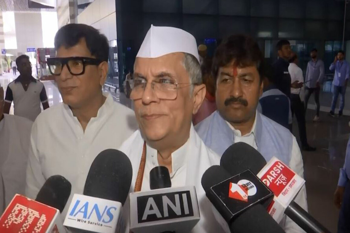 "Election Commission runs like PM Modi's puppet": Cong leader Pawan Khera on ECI's decision to revise electoral roll ahead of Bihar polls