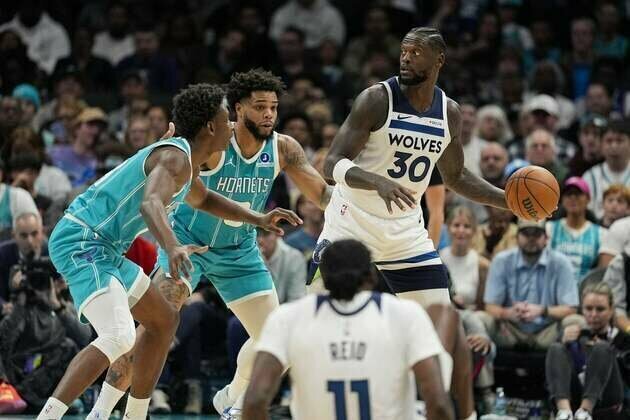 Julius Randle drops 30 as Timberwolves dominate 2nd half to beat Hornets
