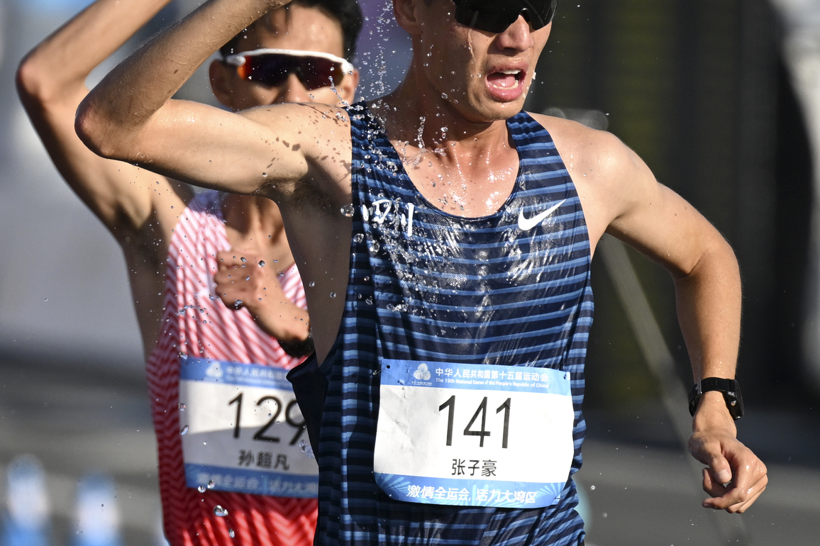(SP)CHINA-15TH NATIONAL GAMES-ATHLETICS-20KM RACE WALK-MEN (CN)