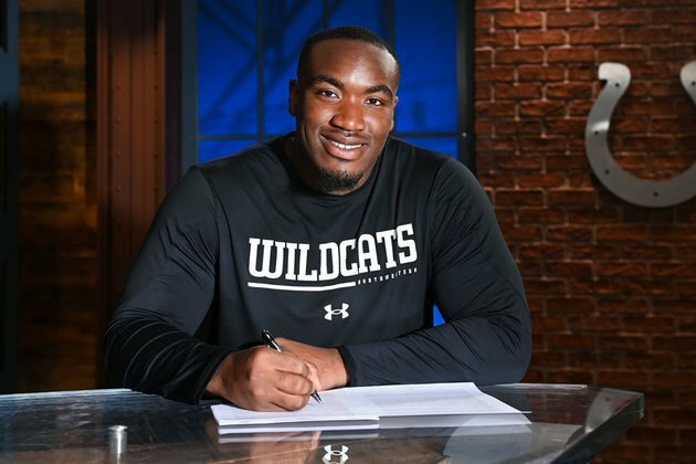 Colts sign DT Adetomiwa Adebawore