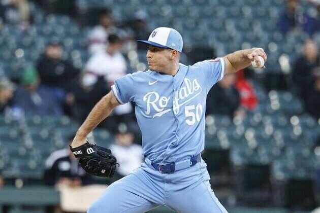 Royals LHP Kris Bubic (elbow soreness) lands on IL