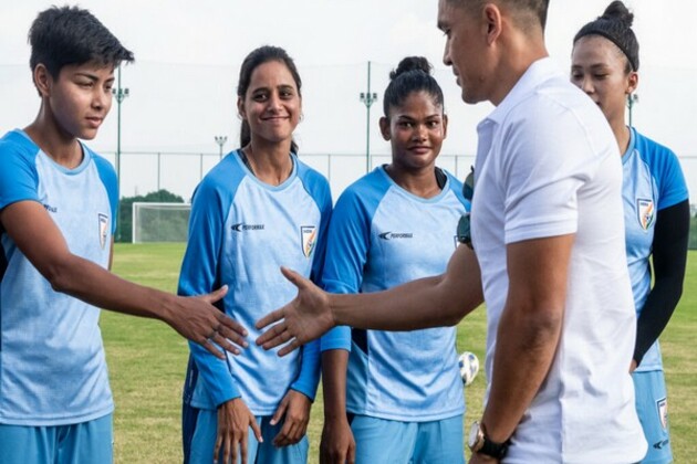 Sunil Chhetri's visit lights up Blue Tigresses camp