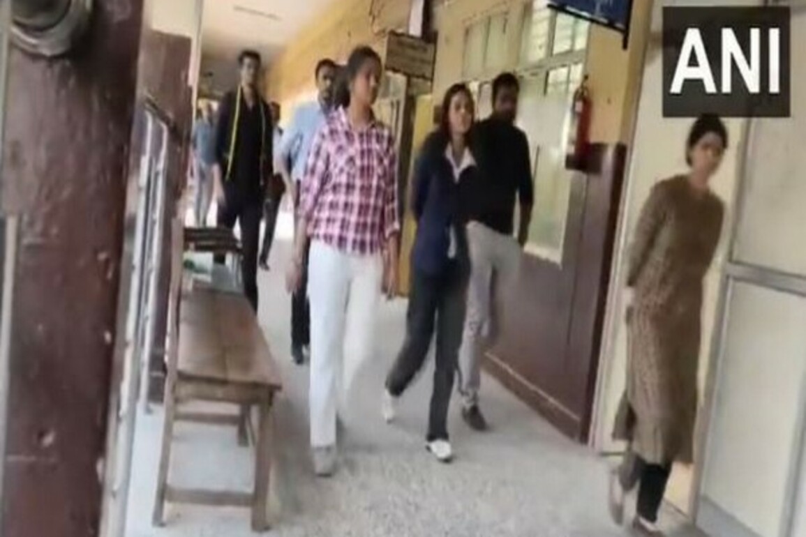 Kannada actress Ranya Rao's stepfather DGP Ramchandra Rao sent on compulsory leave