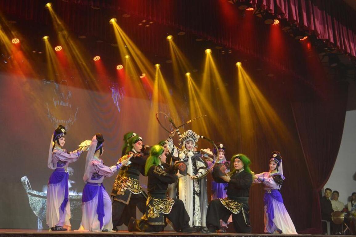 Centuries-old Wu Opera staged in Cambodia ahead of Chinese New Year