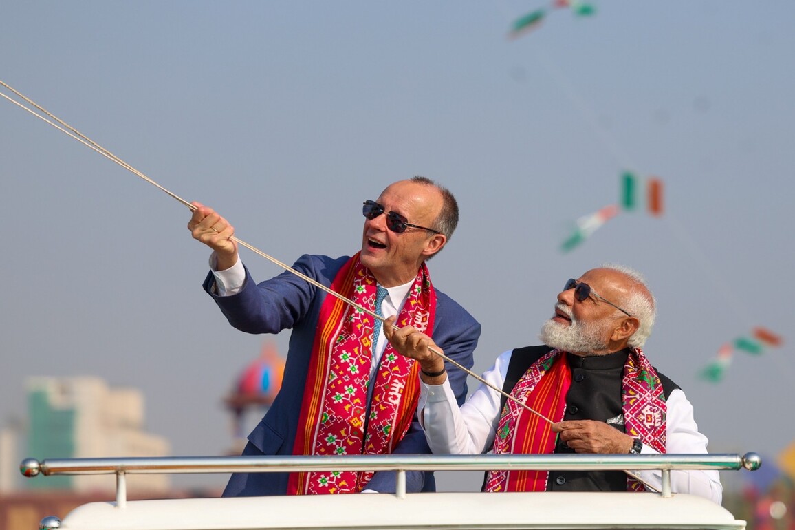 PM Narendra Modi, German Chancellor Friedrich Merz inaugurate 'International Kite Festival 2026'