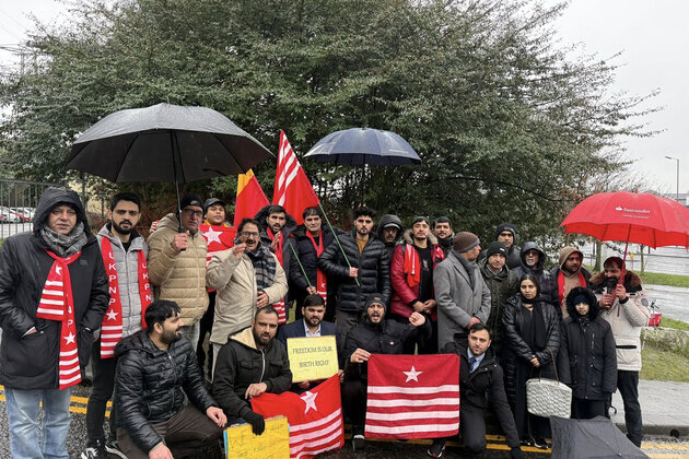 UKPNP holds protest outside Pakistani consulate in Bradford against so-called Kashmir Solidarity Day