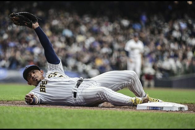 Brewers bid to clinch NL Central title with sweep of Mets