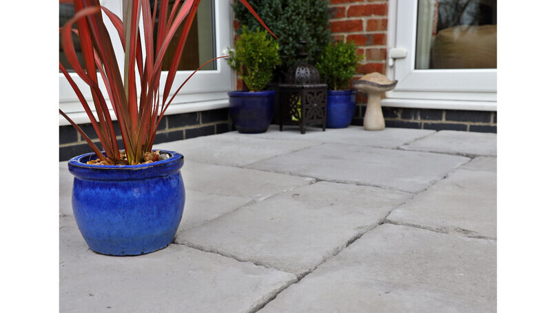 Bradstone launches its first low carbon paving range  for gardens and driveways