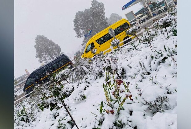 South Africa hit by surprise snowfall