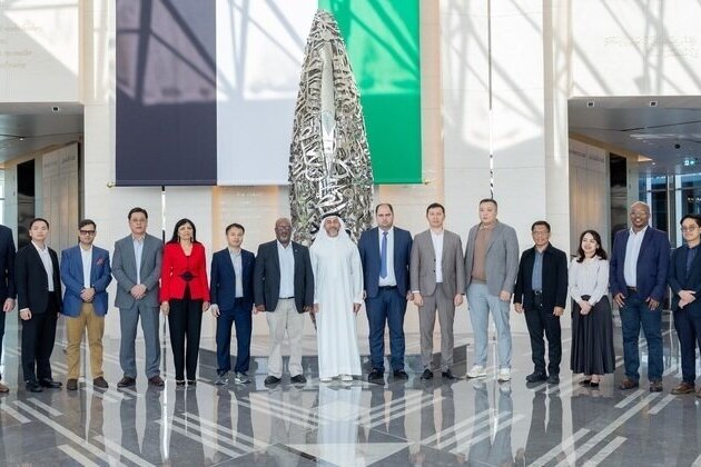 Government leaders from 14 countries explore UAE's experience in advanced technologies, cybersecurity