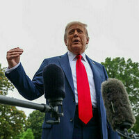 Russia should be in G8  Trump