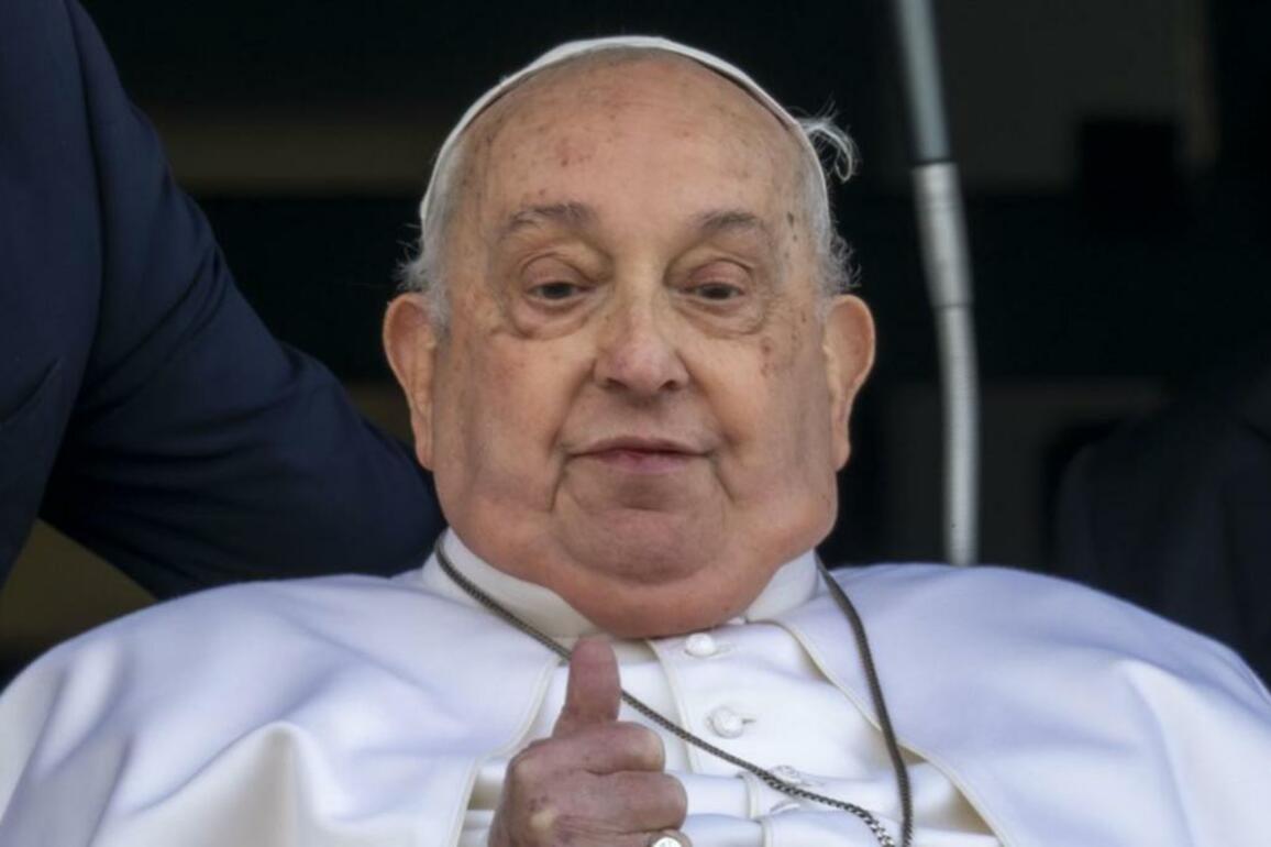 Pope Francis returns to Vatican after five weeks