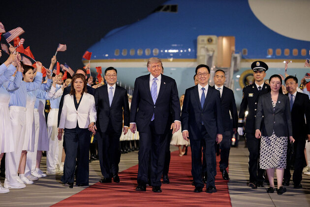 President Trump arrives in China for high-stakes summit with President Xi Jingping
