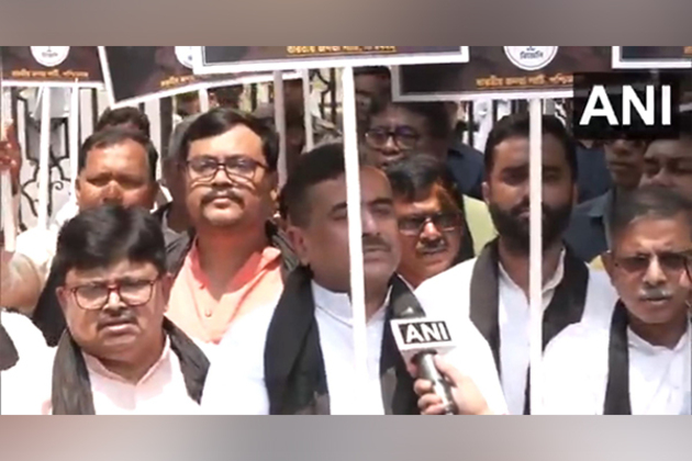 West Bengal: BJP pays tribute to families killed during Murshidabad violence