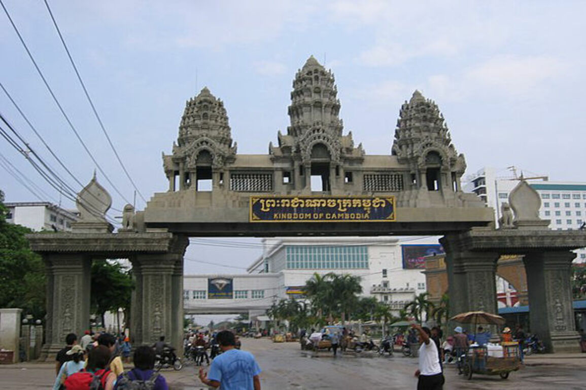 Land border restrictions disrupt travel between Thailand, Cambodia
