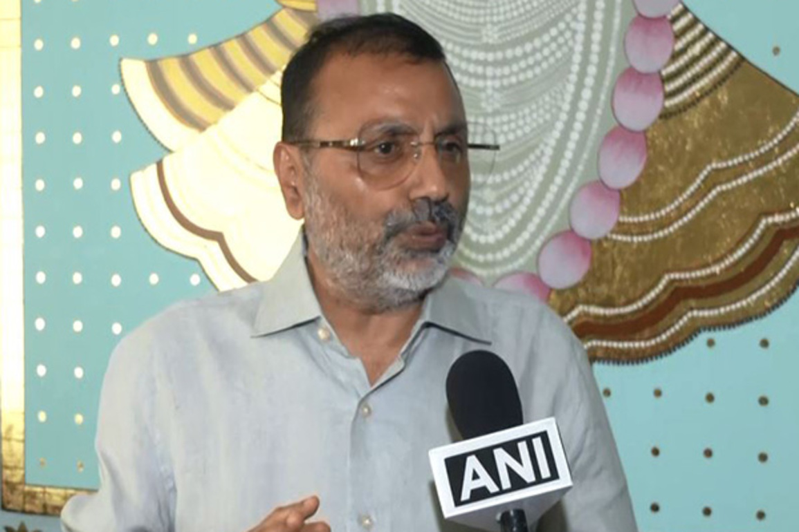 "Congress party is product of slave mentality": BJP's Nishikant Dubey