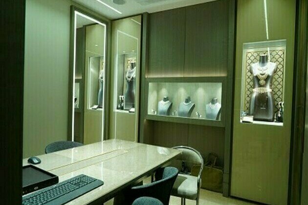 Kirtilals launches it's "Experiential Techno Bridal Studio" for the Brides-to-be at Alwarpet Showroom, Chennai