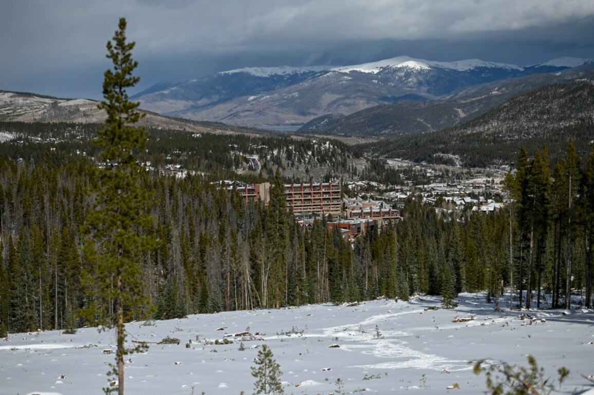 Tracy Stone Manning- Republicans and Trump want to sell off our public lands to fund tax breaks