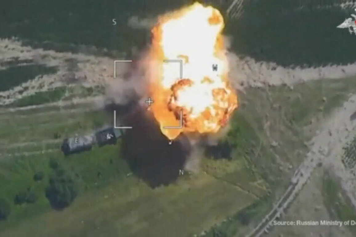 Russian kamikaze drone destroys Ukrainian radar 