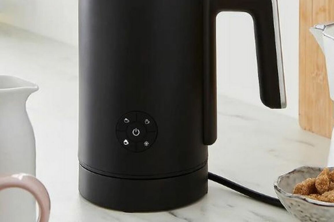 Dunelm's 15 gadget 'saving shoppers money on Costa and Starbucks'