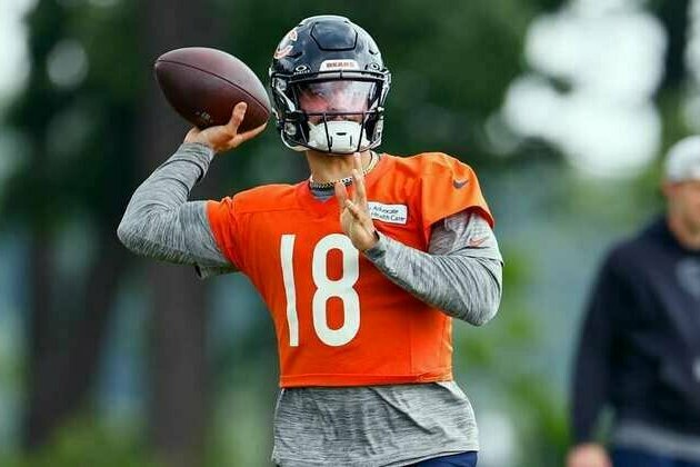 Caleb Williams showing commitment to learning new offense