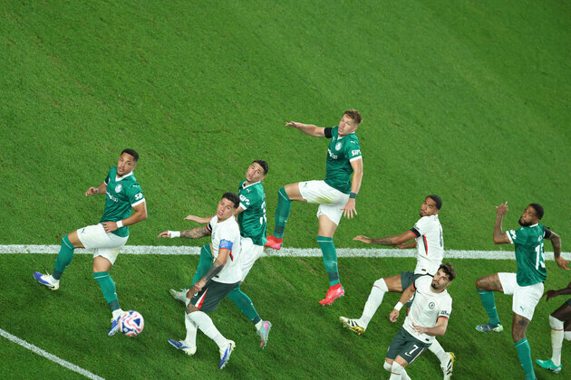 Chelsea beat Palmeiras to reach Club World Cup semi-finals