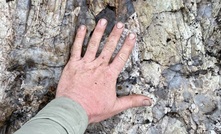  Visual spodumene crystals at Auclair