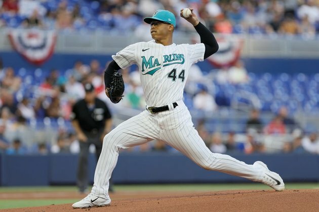 Homers give Marlins edge over Mets