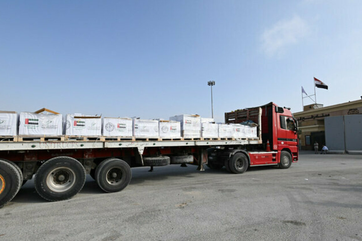 38 Emirati humanitarian aid trucks enter Gaza as part of Operation Chivalrous Knight 3