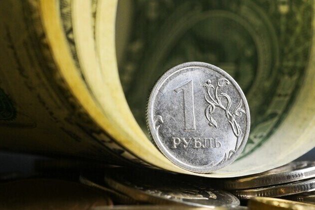 Ruble top performer against US dollar  Bloomberg