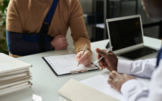 45% of advisers under 30 worried about AI use in claims