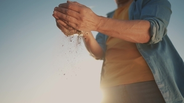 Making sense of soil | Credit: Maxim Ibragimov, Shutterstock.