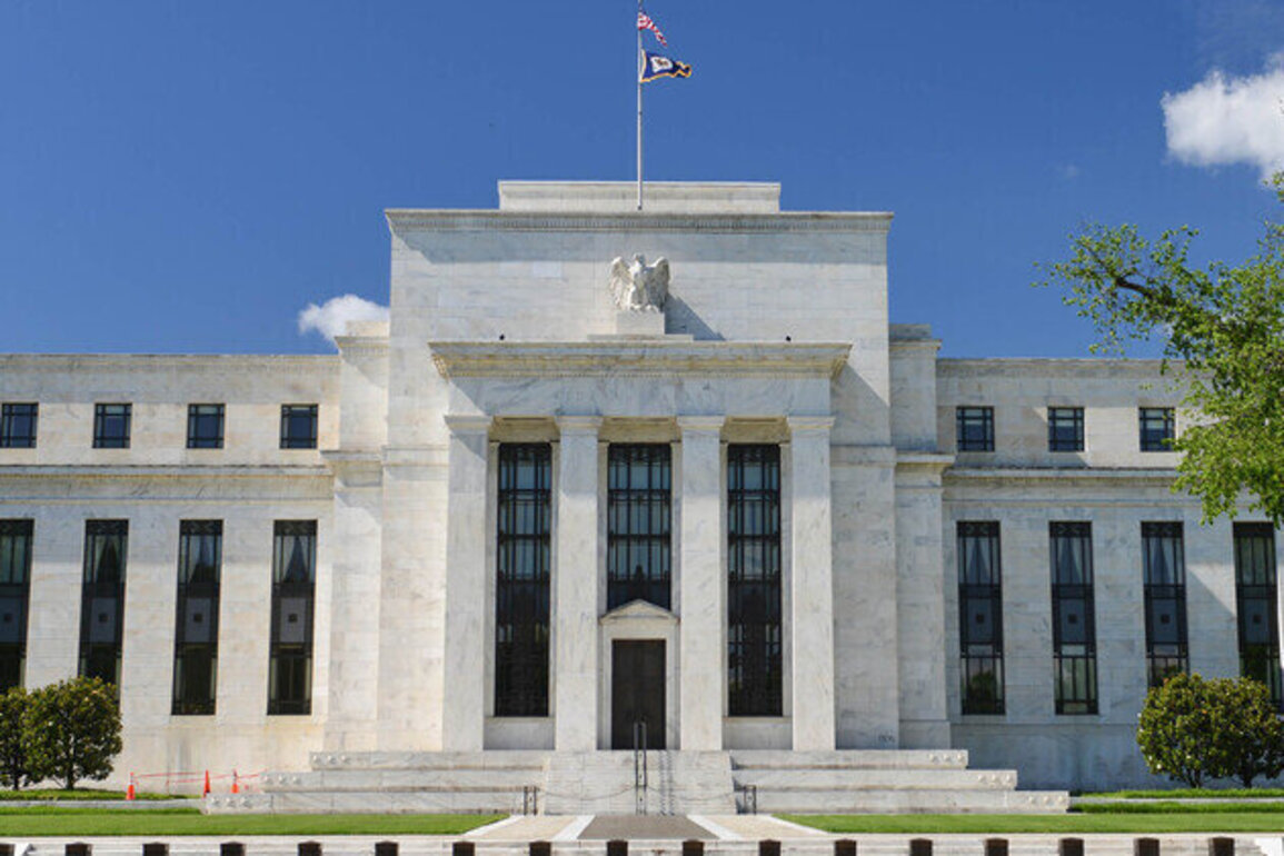 US Federal Reserve keeps interest rates unchanged