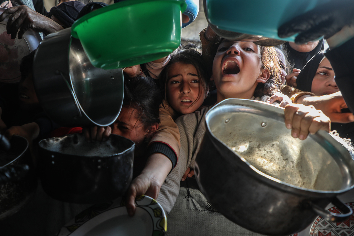 MIDEAST-GAZA-BEIT LAHIA-FOOD DISTRIBUTION