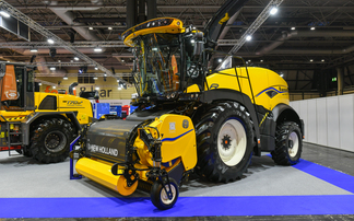 LAMMA 2026: New Holland FR920 forage cruiser